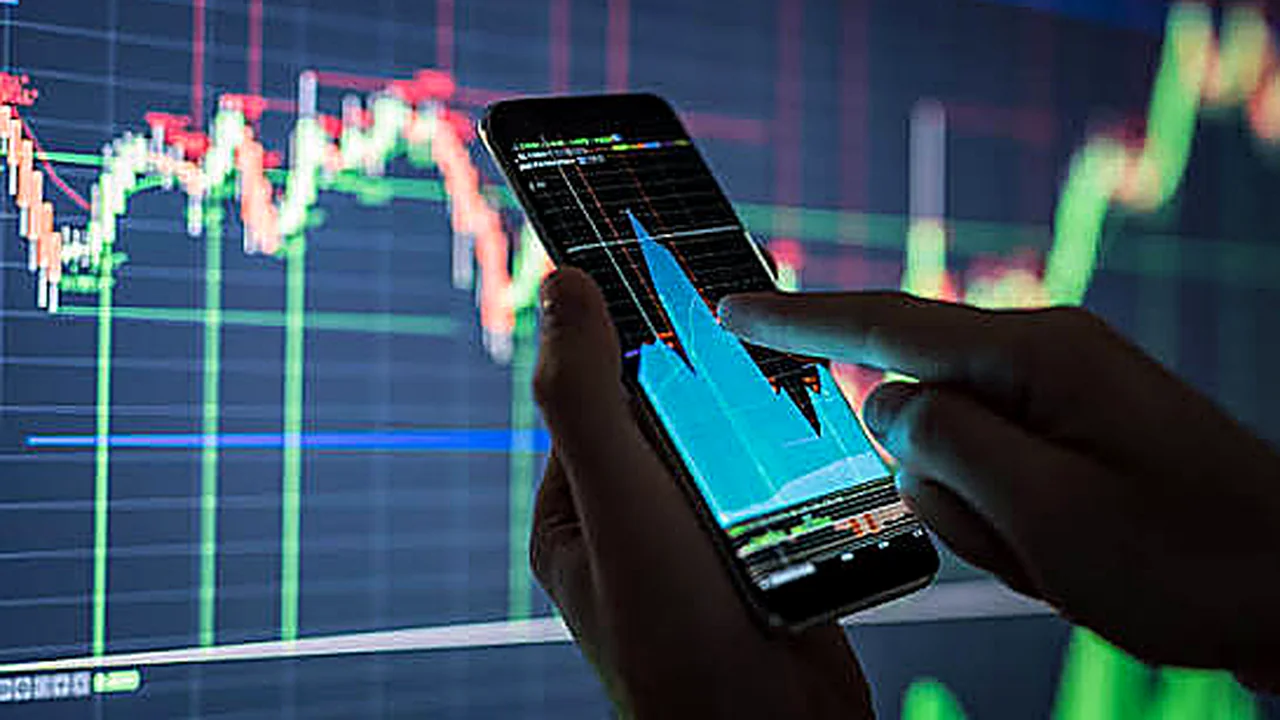 how to avoid crypto liquidation on perpetual futures: FAQ & Answers
